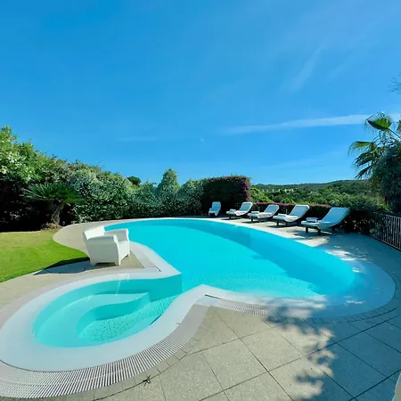 Villa With Pool - Sleeps 10 - Pevero Golf - By Coral *