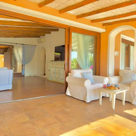 Βίλα Sul Campo Di Golf Con Piscina Riscaldata 10 Pax *