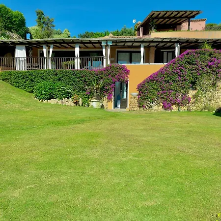 Villa With Pool - Sleeps 10 - Pevero Golf - By Coral