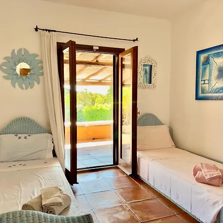 With Pool - Sleeps 10 - Pevero Golf - By Coral Villa Porto Cervo