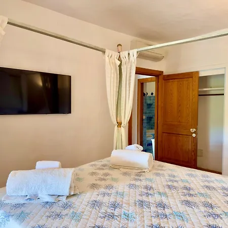 Willa Sul Campo Di Golf Con Piscina Riscaldata 10 Pax Porto Cervo