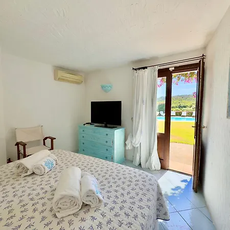 Willa Sul Campo Di Golf Con Piscina Riscaldata 10 Pax